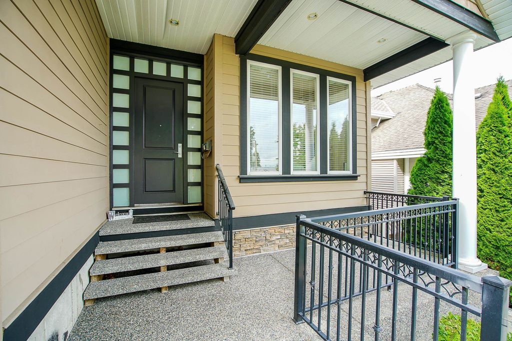 Photo of 15075 70a Avenue, Surrey, BC V3S 2E2 (MLS # R3140064)