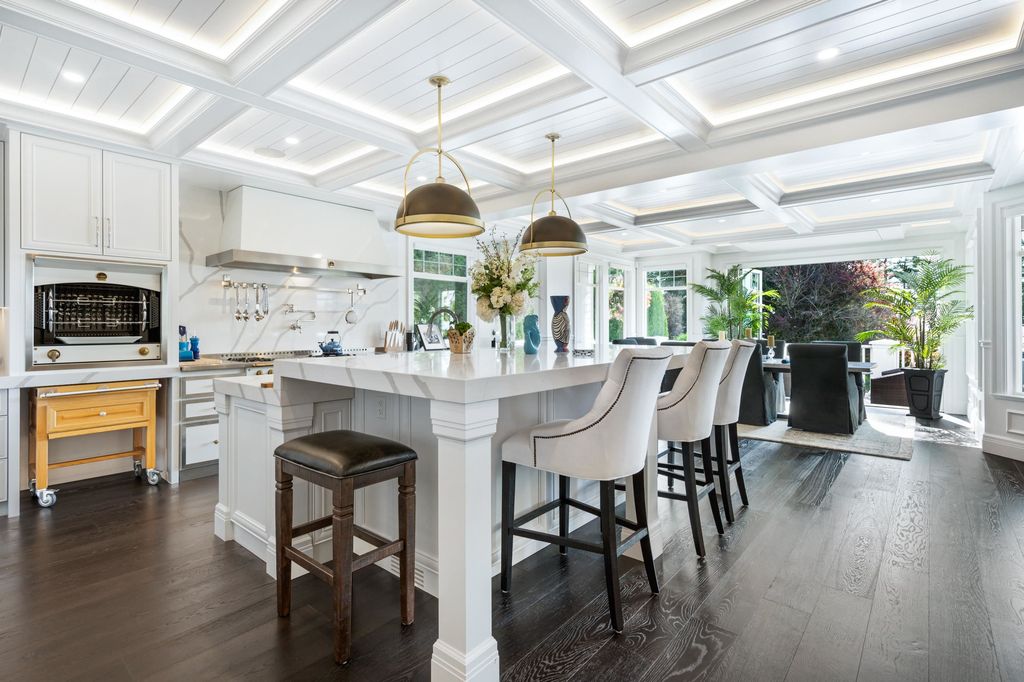 listing image 1102492362752979183