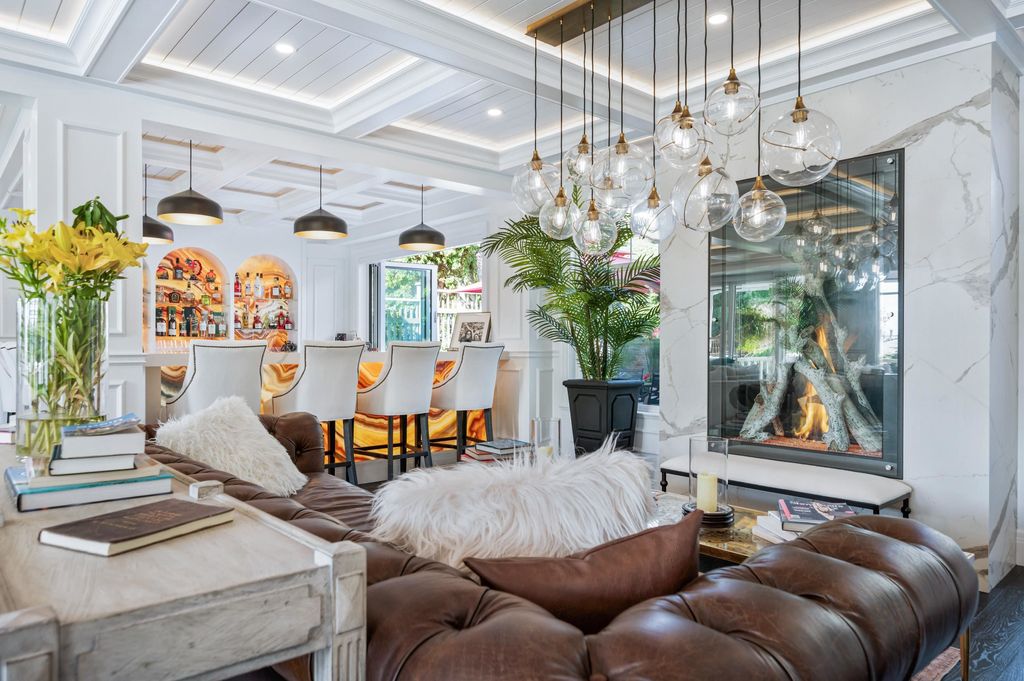 listing image 1107979213757922483