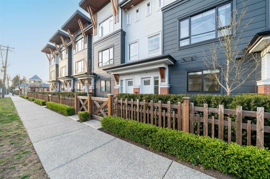 Photo of 22128 48a Avenue #21, Langley, BC V3A 0L6 (MLS # R3148602)