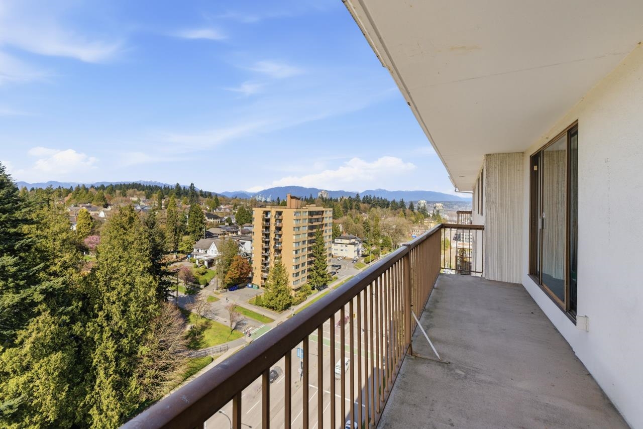 320 Royal Avenue 1605