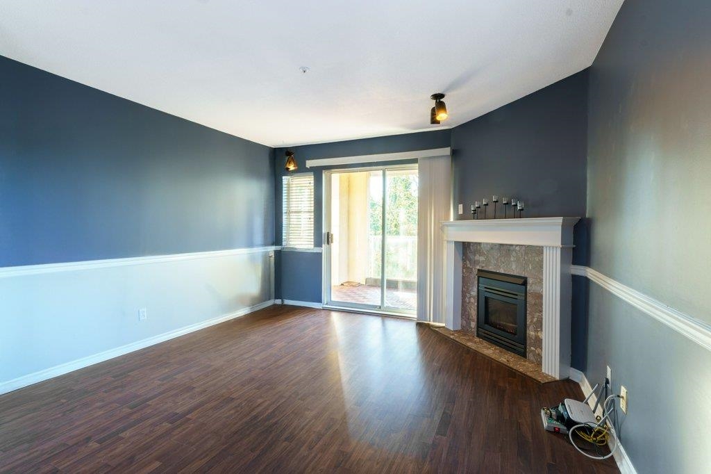 22722 Lougheed Highway 201