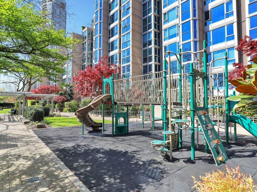 listing image 1101136306688278803