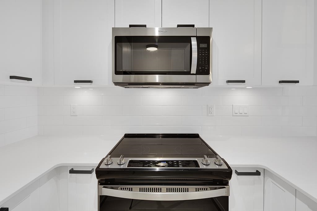 22562 121 Street 114