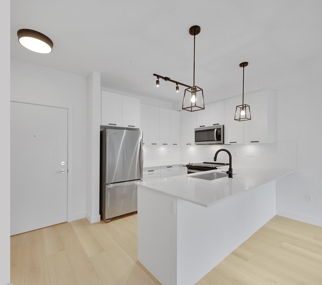 22562 121 Street 114