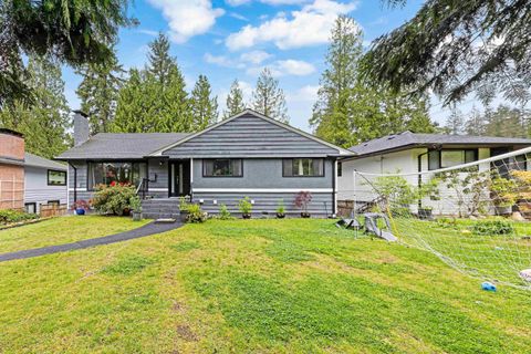 4477 Primrose Lane North Vancouver BC V7R 4H1