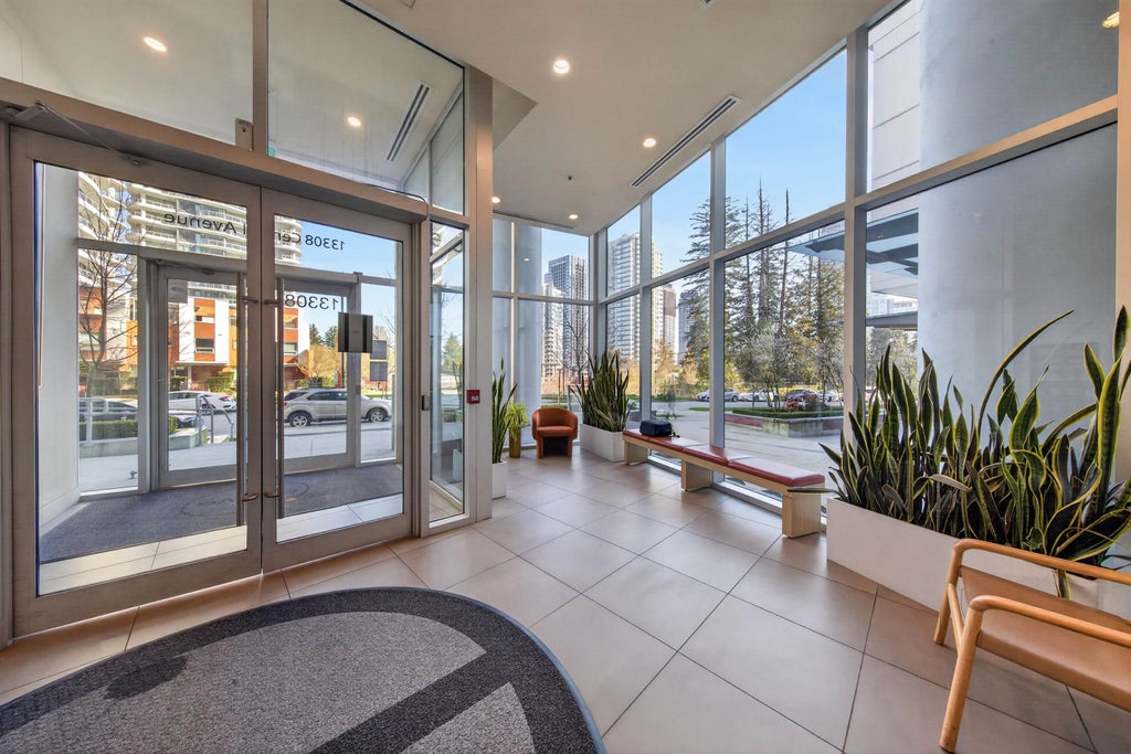 Photo of 13308 Central Avenue #810, Surrey, BC V3T 0M4 (MLS # R3148565)