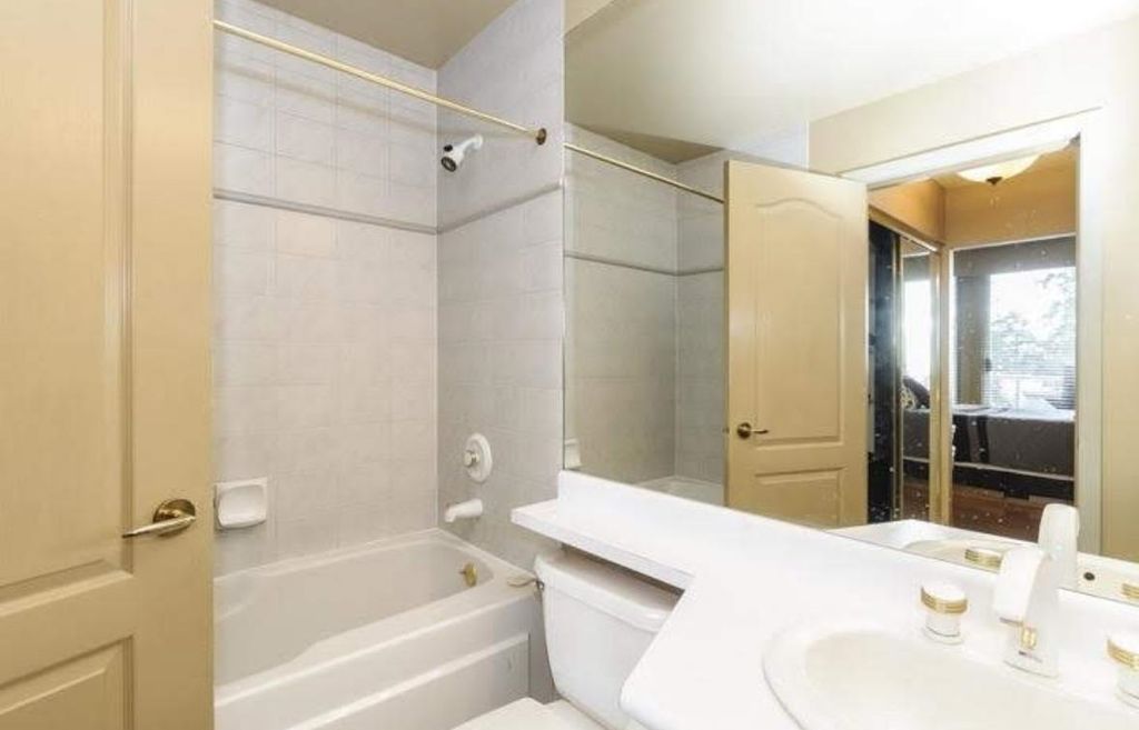 listing image 1102981181431223514