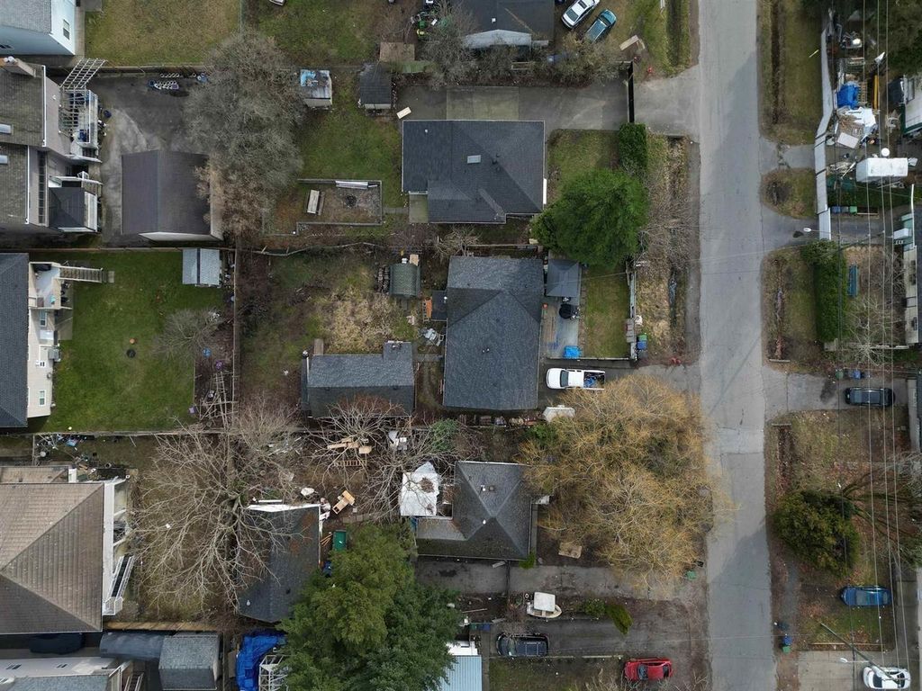 listing image 1109476618155194375