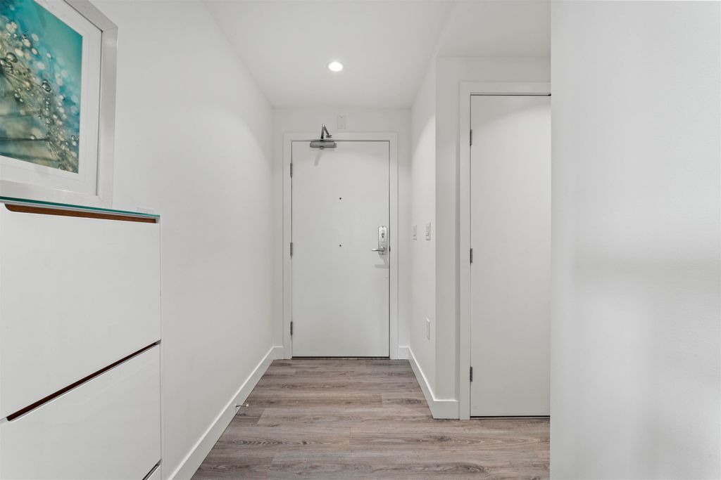 listing image 1100780920690967052