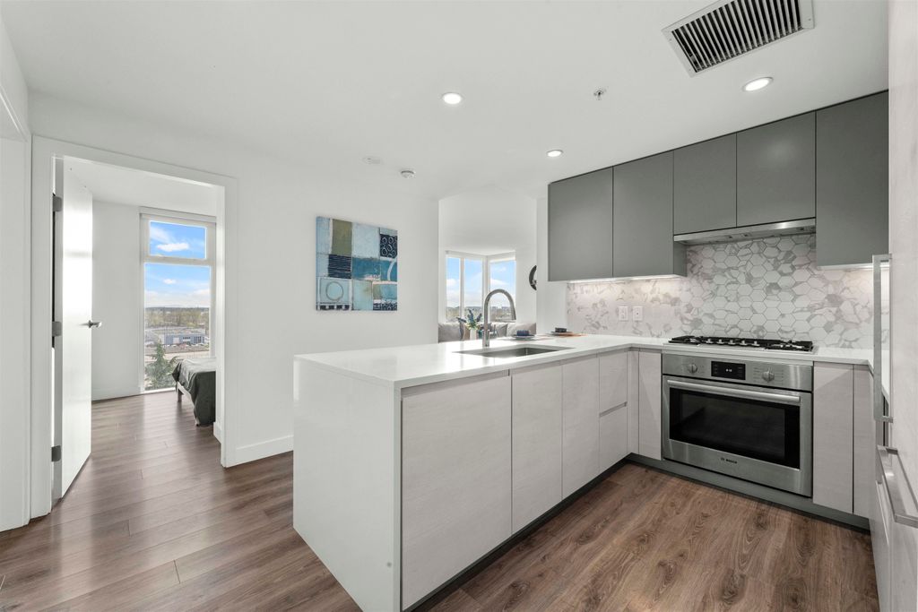 listing image 1103738756123945922