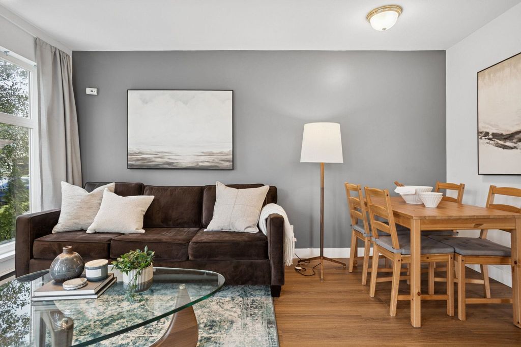 listing image 1105638197361214371