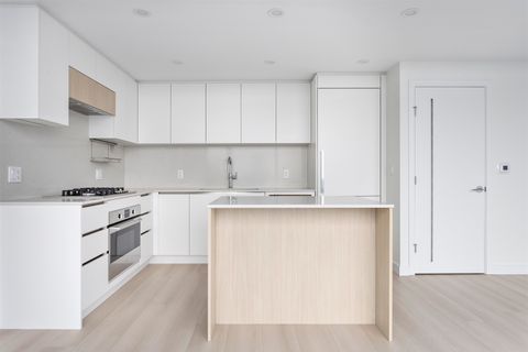 13573 98a Avenue 409 Surrey BC V3T 0X1