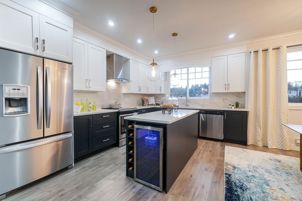 listing image 1102527674437526024