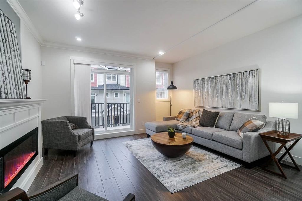 listing image 1105778125961257450