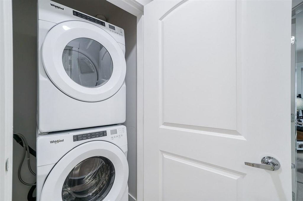 listing image 1105078964954056766