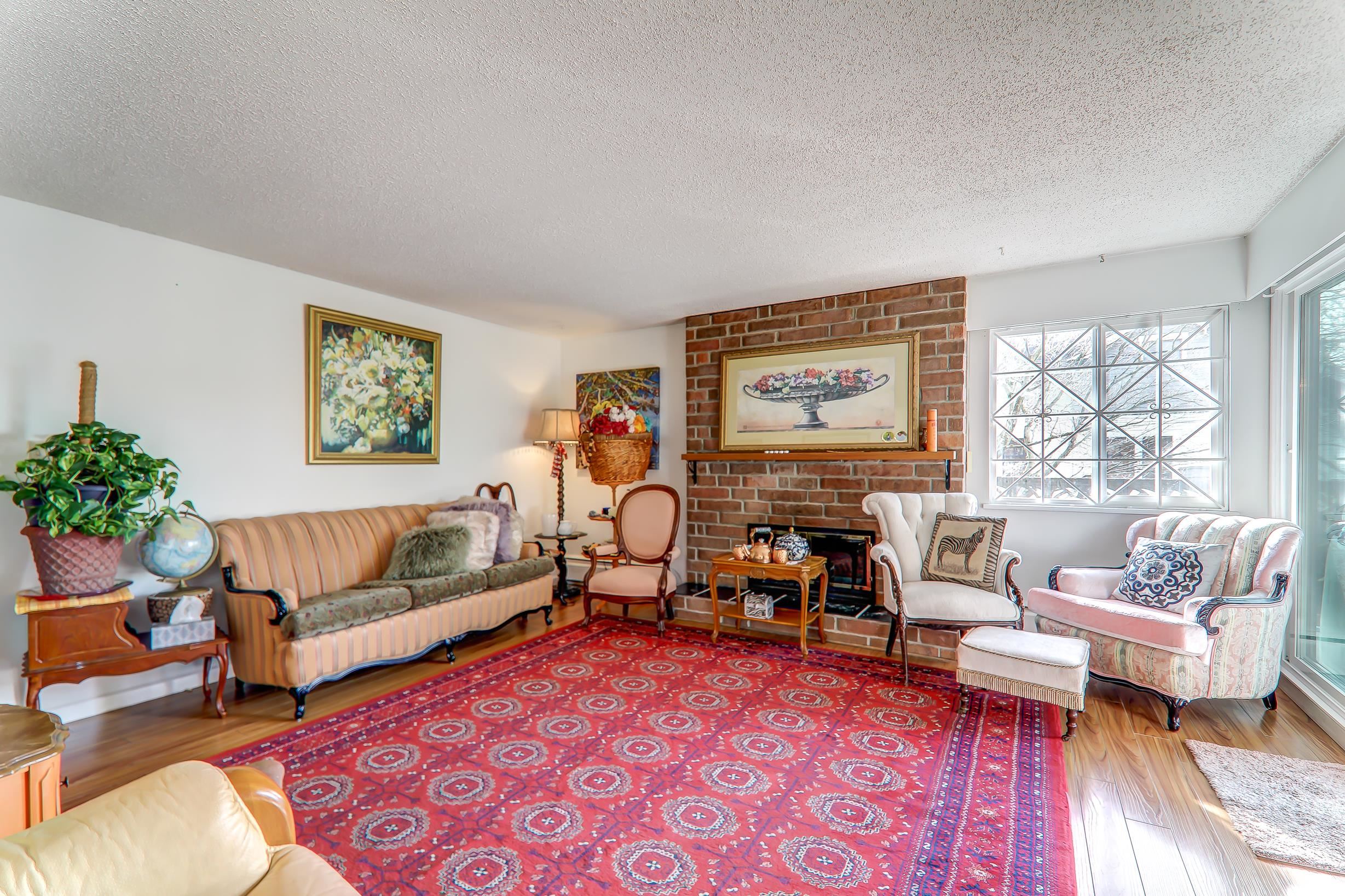 327 Ninth Street 103