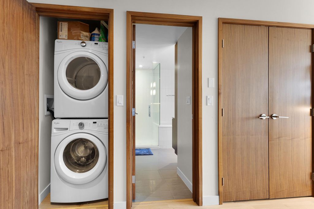 Photo of 13495 Central Avenue #4304, Surrey, BC V3T 0K2 (MLS # R3113666)