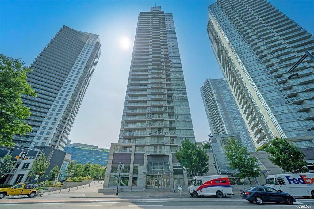 Photo of 13688 100 Avenue #2507, Surrey, BC V3T 0G5 (MLS # R3148578)