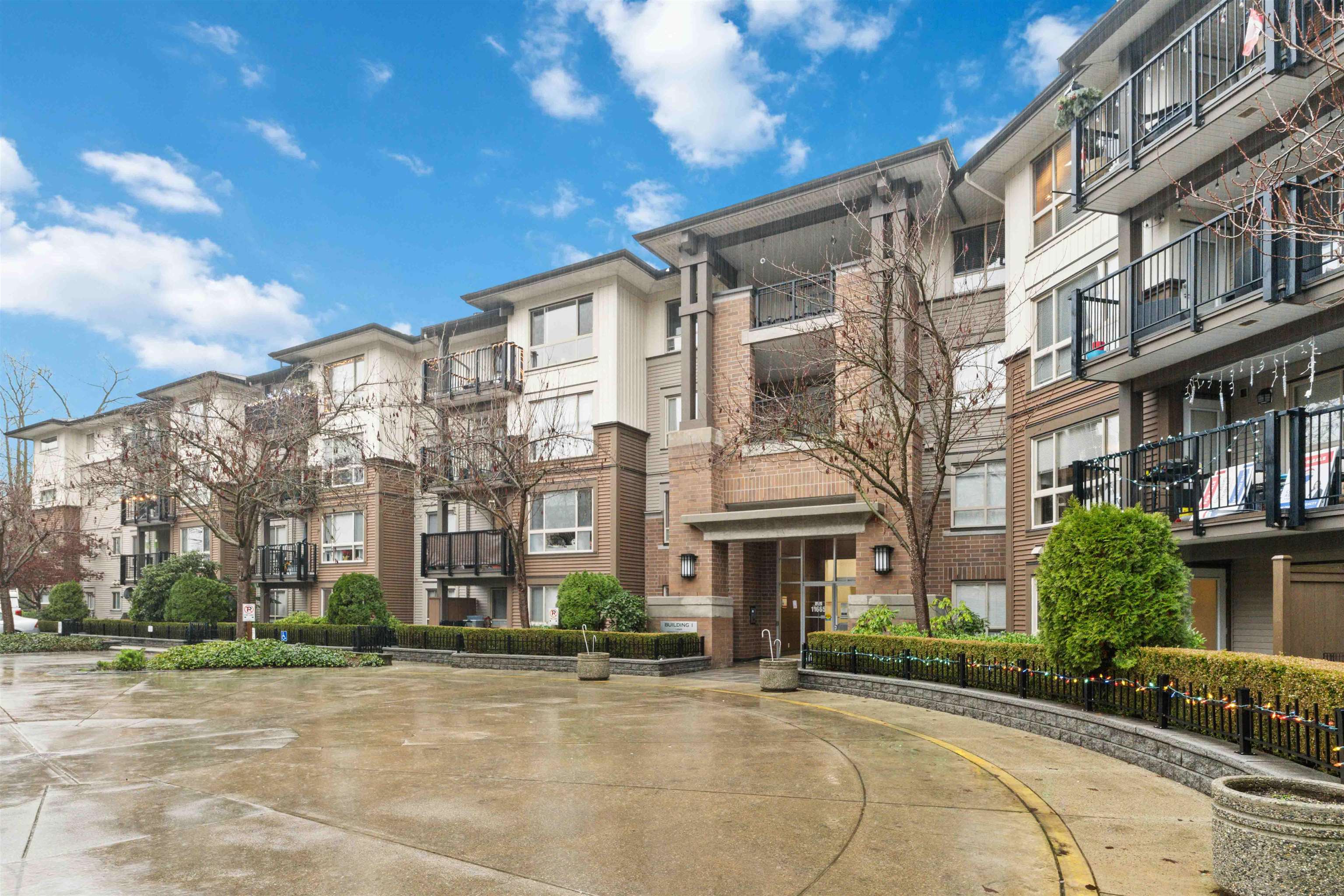 11665 Haney Bypass 403