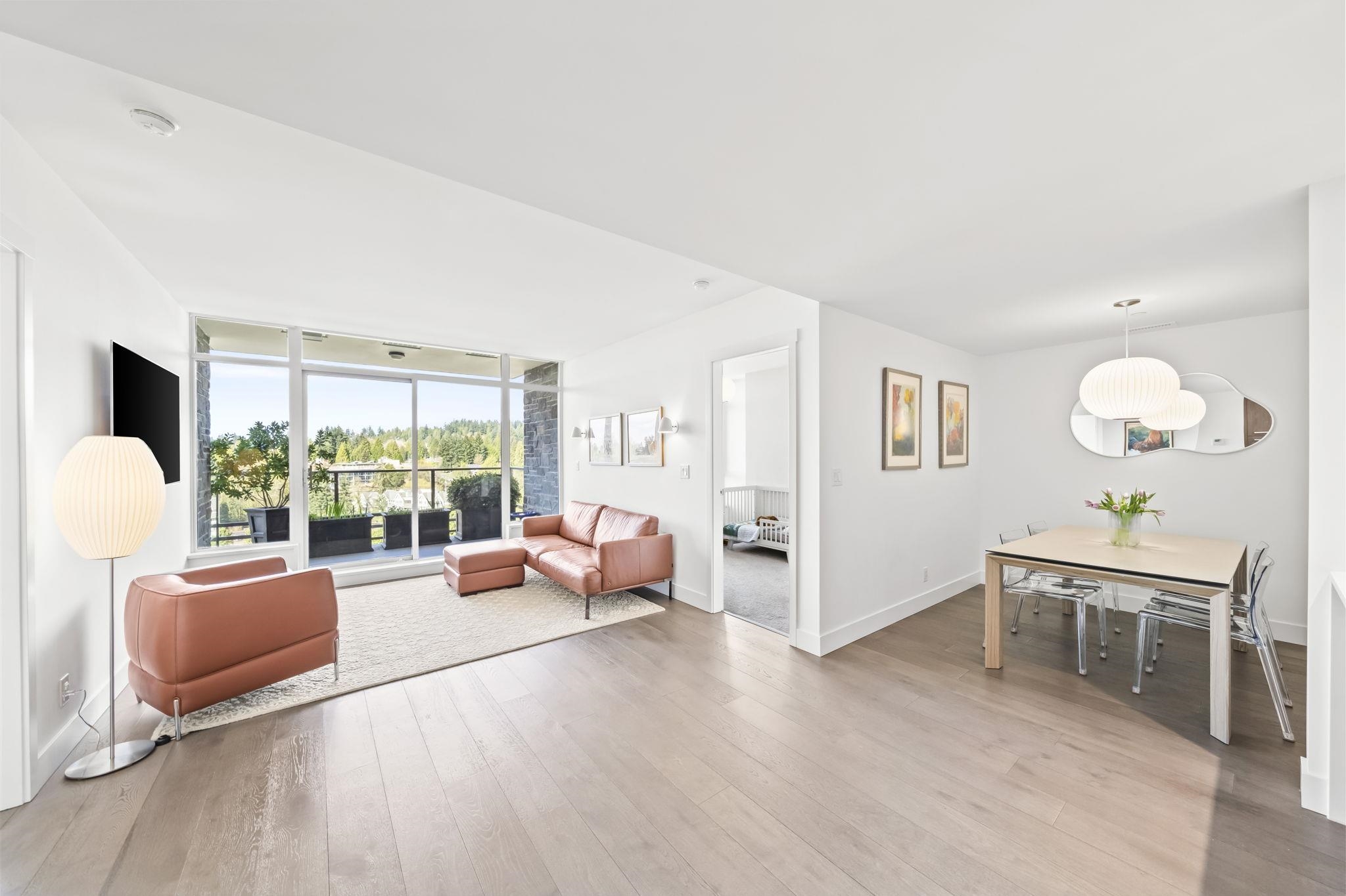 1210 E 27th Street 904