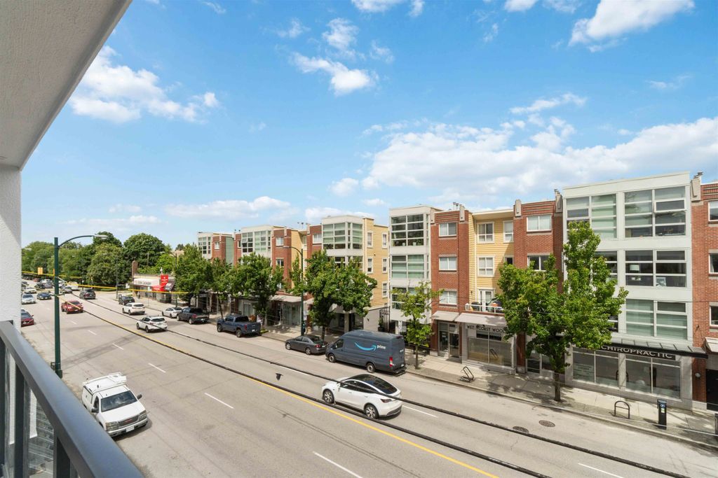 listing image 1103224672807139725