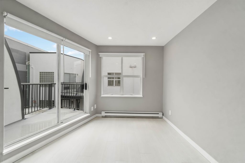 listing image 1106165406553587184