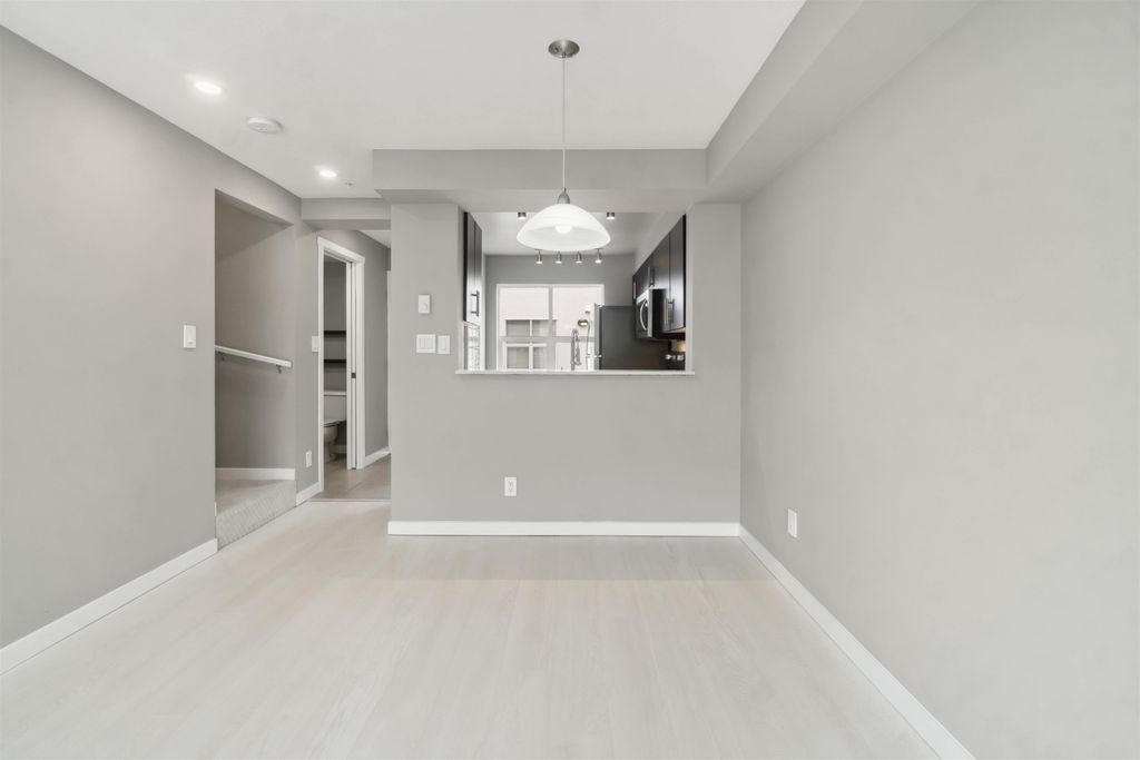 listing image 1104955286518769570