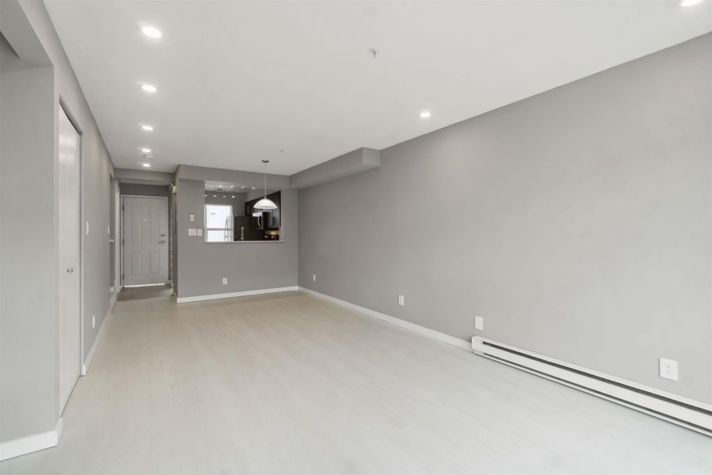 listing image 1101014610657621500