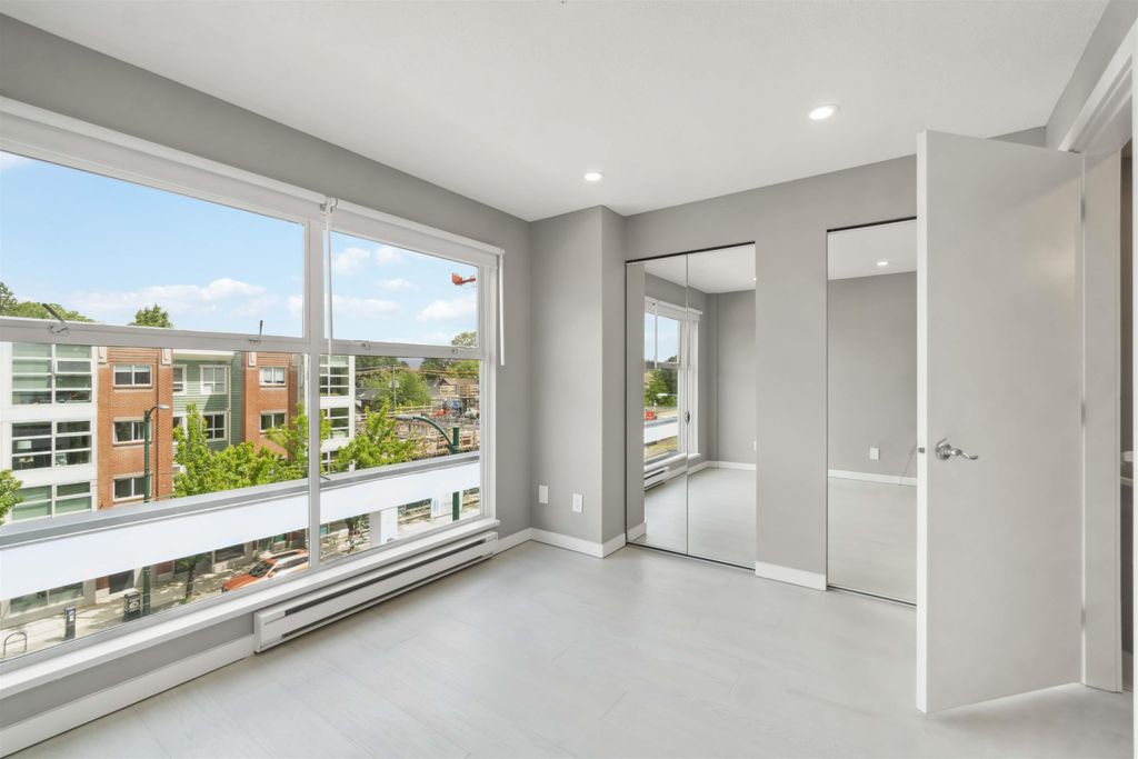listing image 1100070956471765415