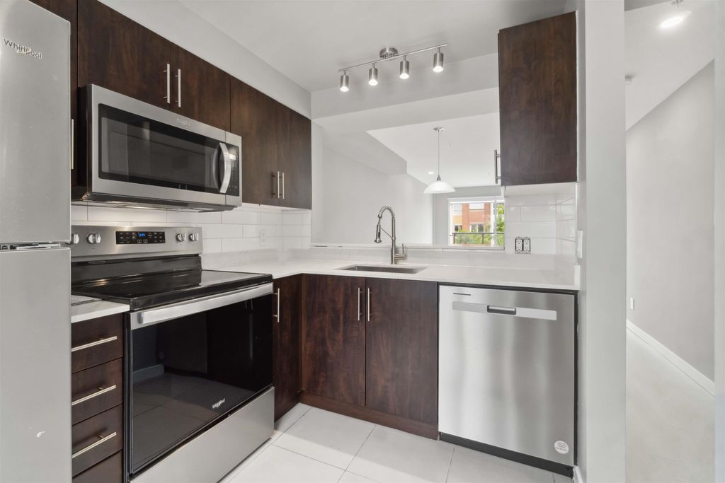 listing image 1103769970702093969