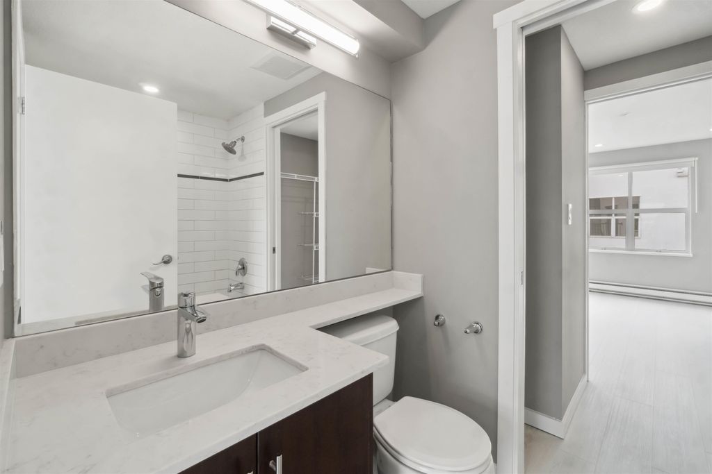 listing image 1107800051862544082