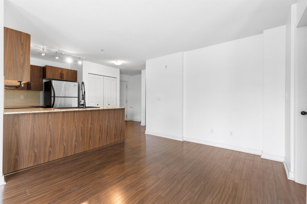 Photo of 8929 202 Street #B304, Langley, BC V1M 0B4 (MLS # R3166361)