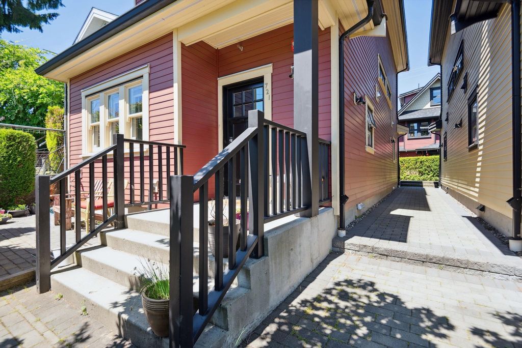 listing image 1109830137401742754
