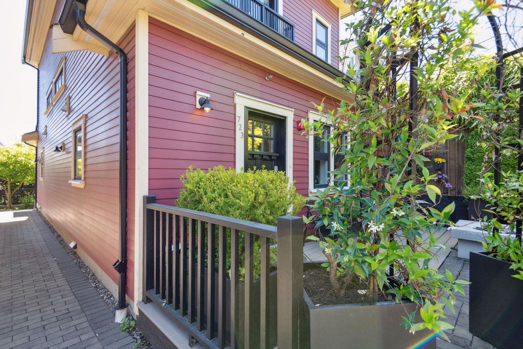 listing image 1103786436045936639