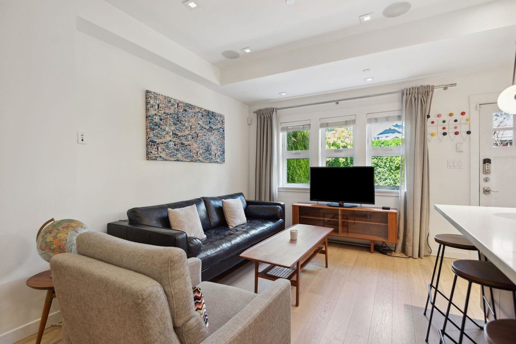 listing image 1109406241773339228