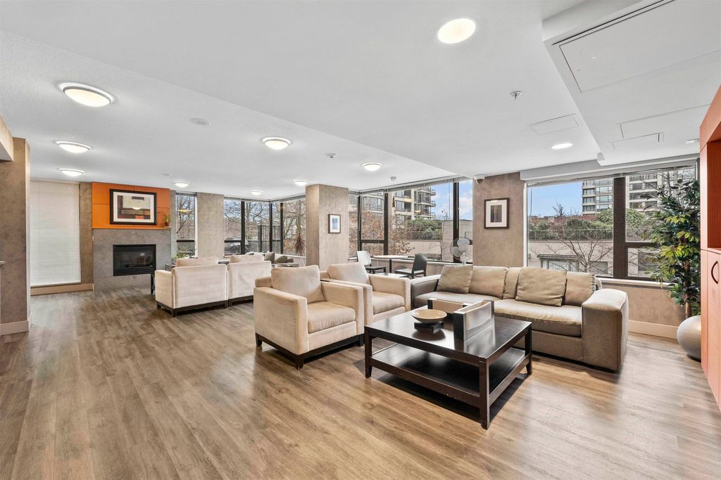 listing image 1107419744455016124