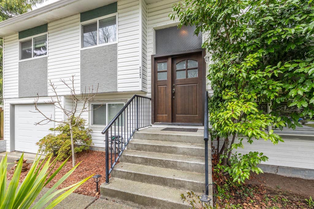Photo of 27283 29 Avenue, Langley, BC V4W 3J8 (MLS # R3134538)