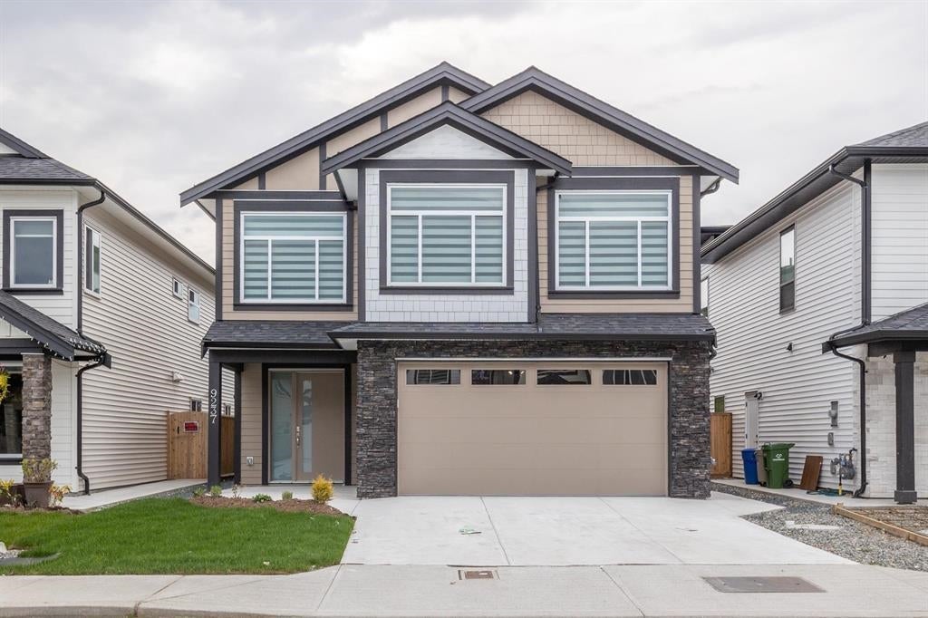Photo of 9237 Sitka Place, Chilliwack, BC V2P 8B6 (MLS # R3166331)