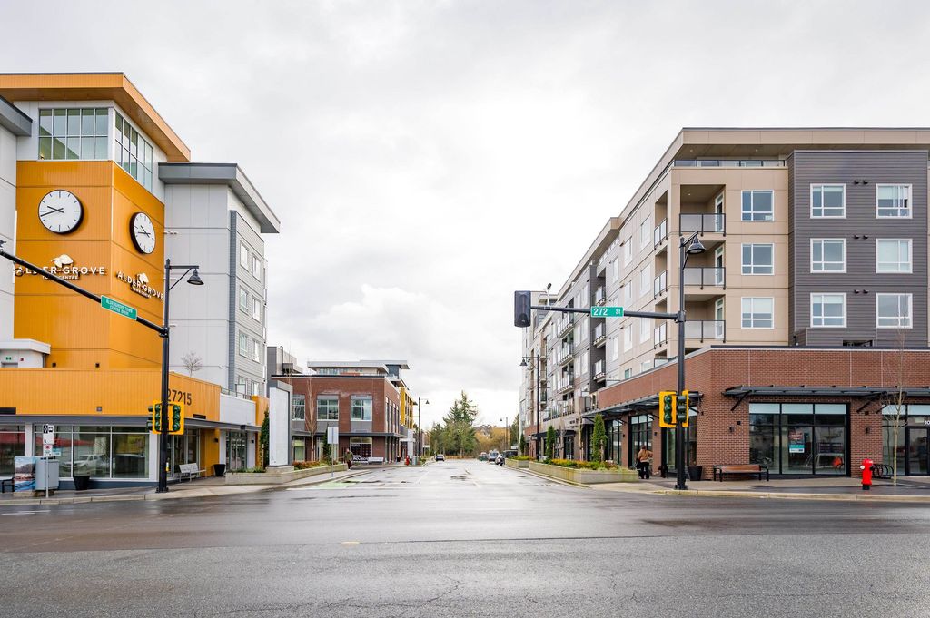 Photo of 27215 Aldergrove Town Centre Drive #204, Langley, BC V4W 0E3 (MLS # R3115278)