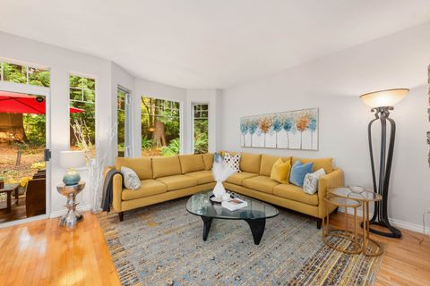 7500 Cumberland Street 37 Burnaby BC V3N 4Z9