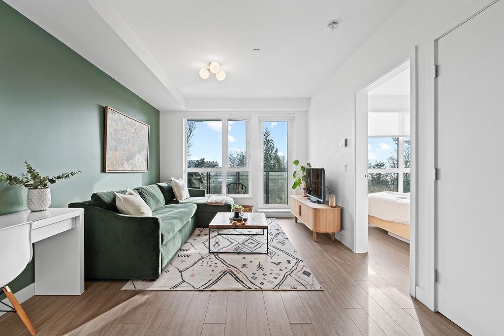 747 E 3rd Street 309