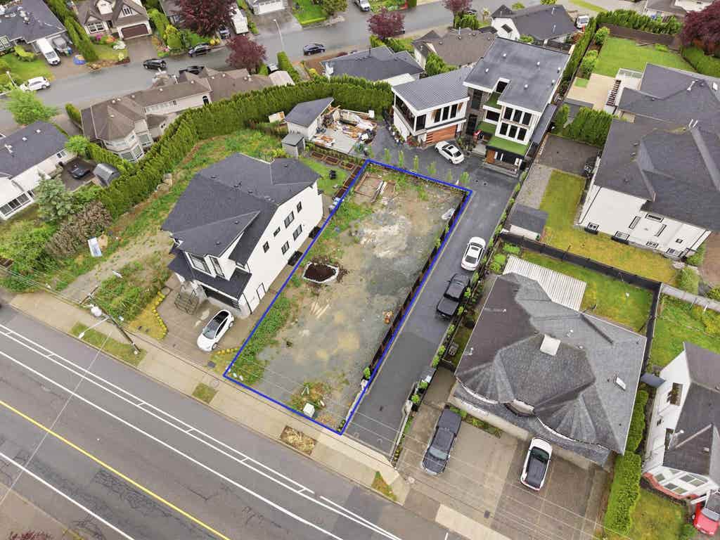 Photo of 3038 Blue Jay Street, Abbotsford, BC V2T 5K7 (MLS # R3123514)