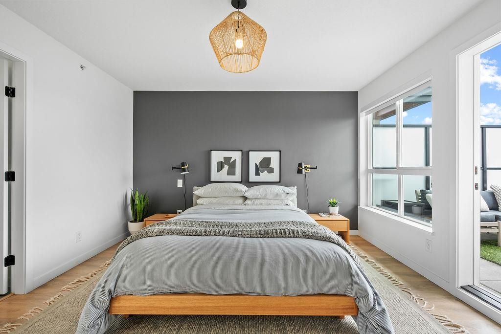 listing image 1109977870708545865