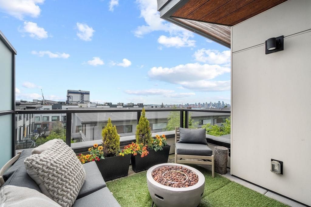 listing image 1105721929463721541