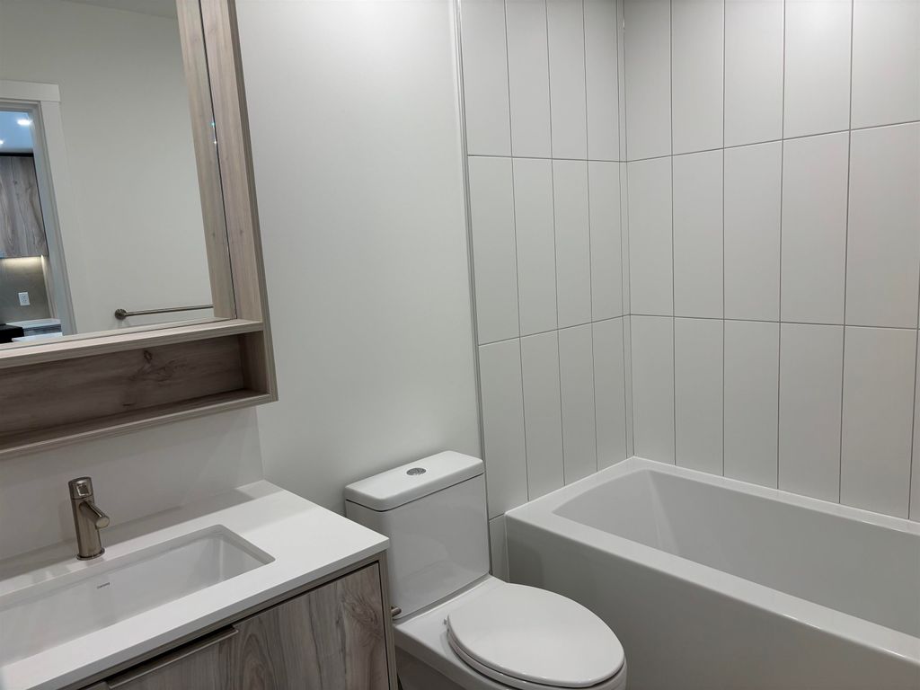 listing image 1106661772681336663