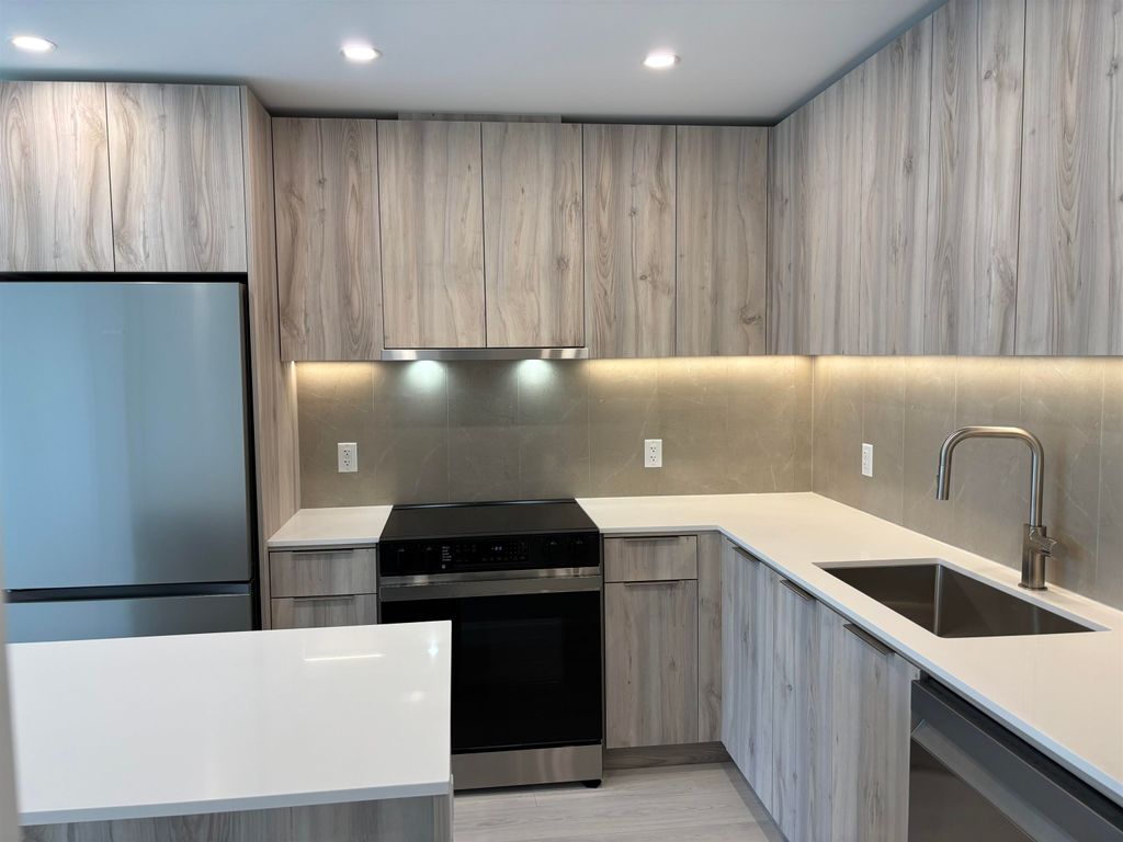 listing image 1108590800566286086