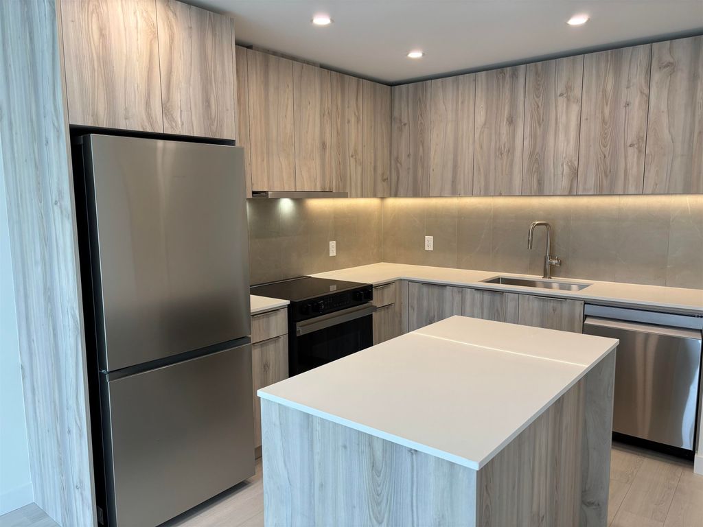 listing image 1109758698642318295