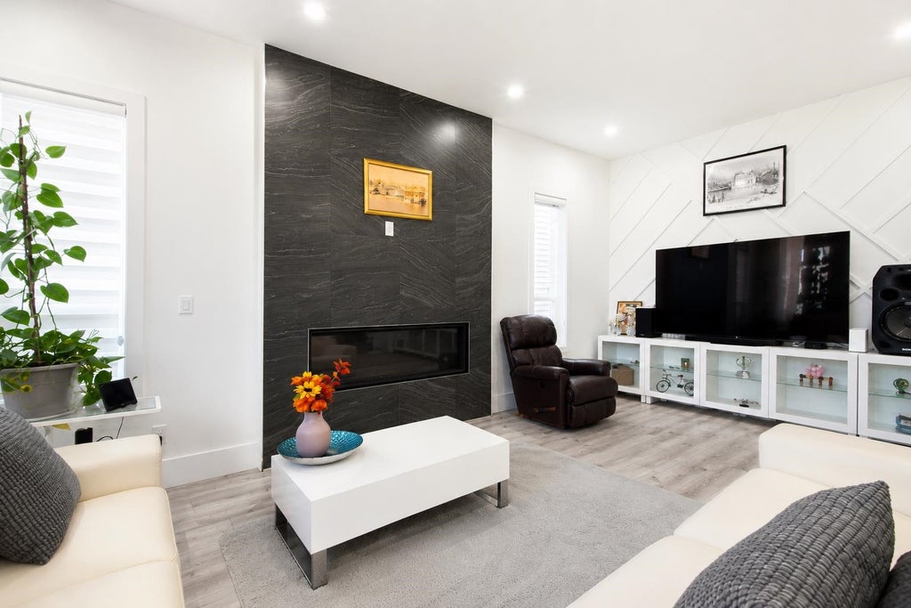 Photo of 19240 Aloha Drive, Surrey, BC V4N 6T9 (MLS # R3147257)