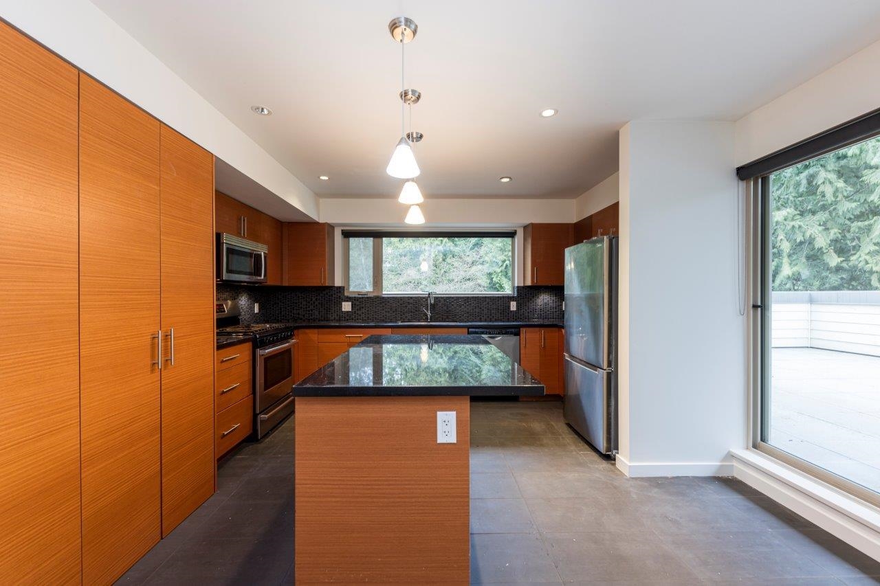 2832 Capilano Road PH1